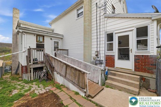 831 Ridge Street, Lansford Boro, PA 18232