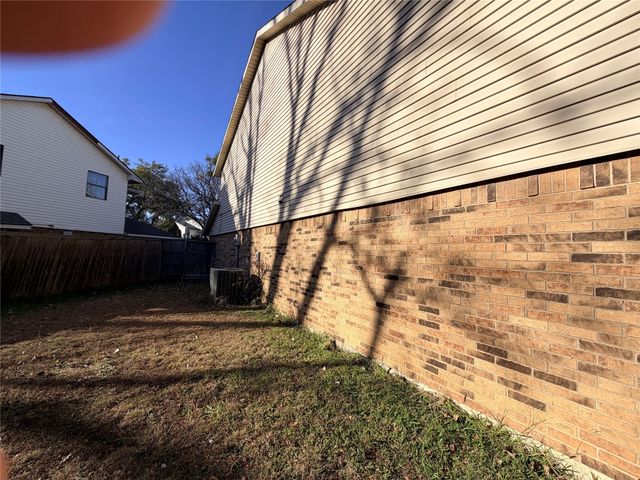 821 Via Madonna, Mesquite, TX 75150