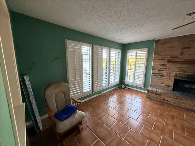 821 Via Madonna, Mesquite, TX 75150