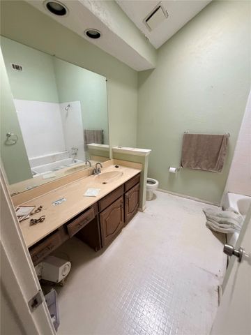 821 Via Madonna, Mesquite, TX 75150