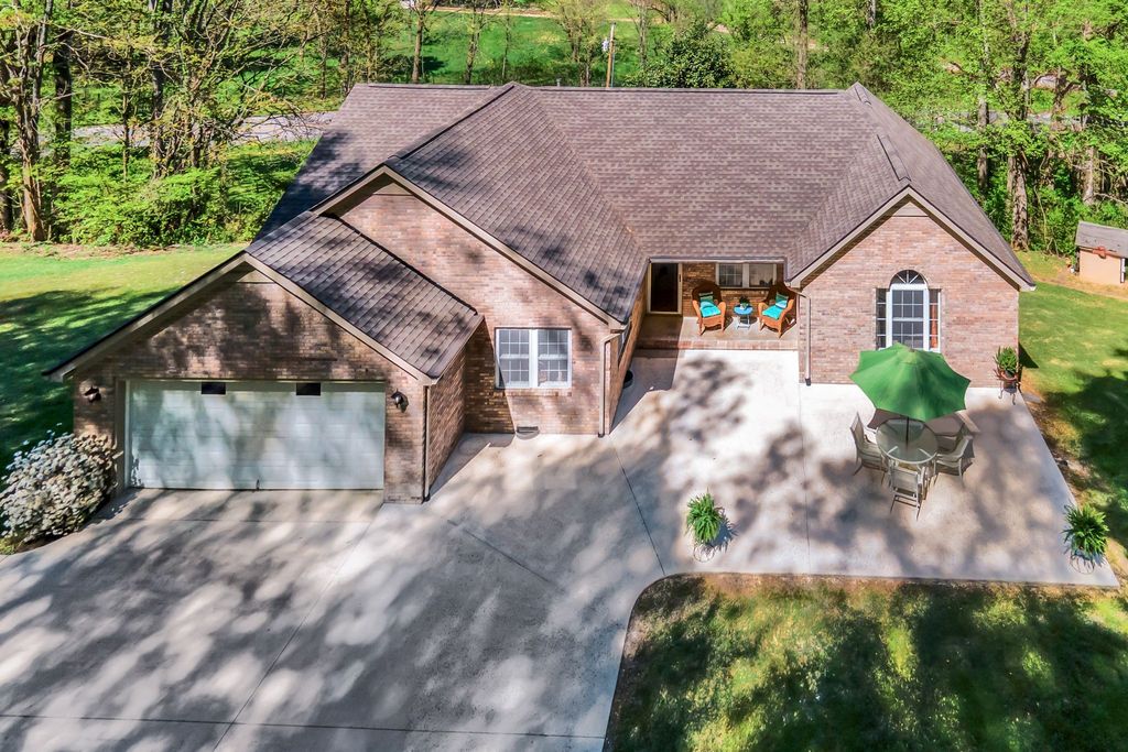 2890 Winchester Hwy, Lynchburg, TN 37352