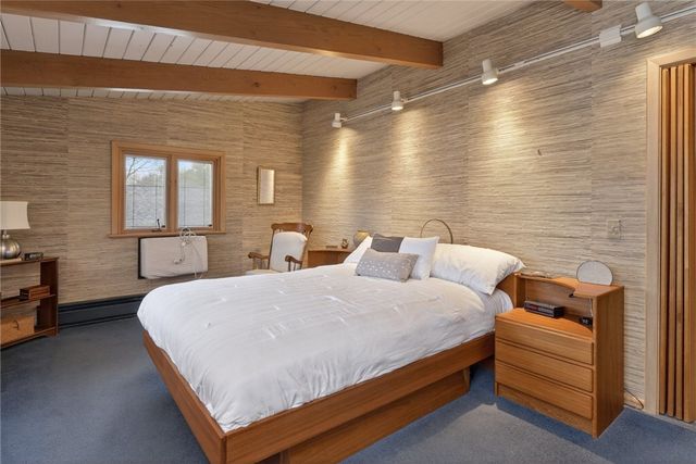 40 North Country Club Drive, Pittsford, NY 14618