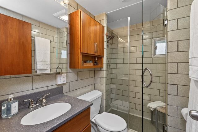 40 North Country Club Drive, Pittsford, NY 14618