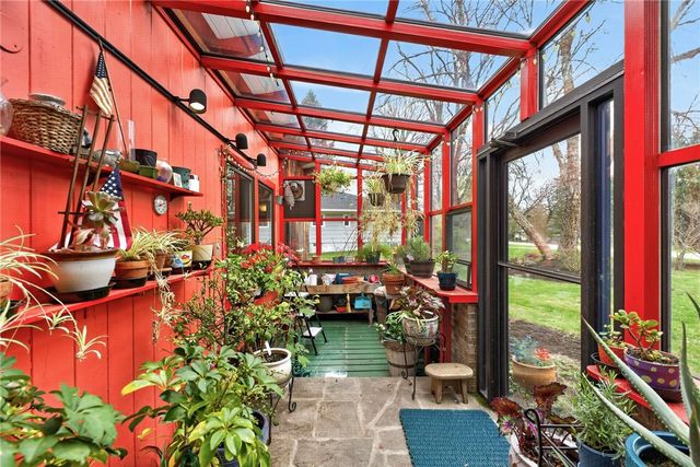 40 North Country Club Drive, Pittsford, NY 14618