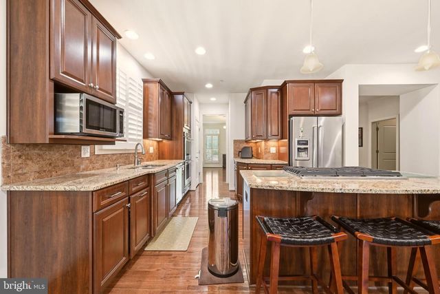 1104 SWEETBAY PL, Silver Spring, MD 20906