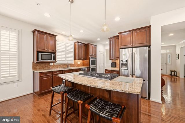 1104 SWEETBAY PL, Silver Spring, MD 20906