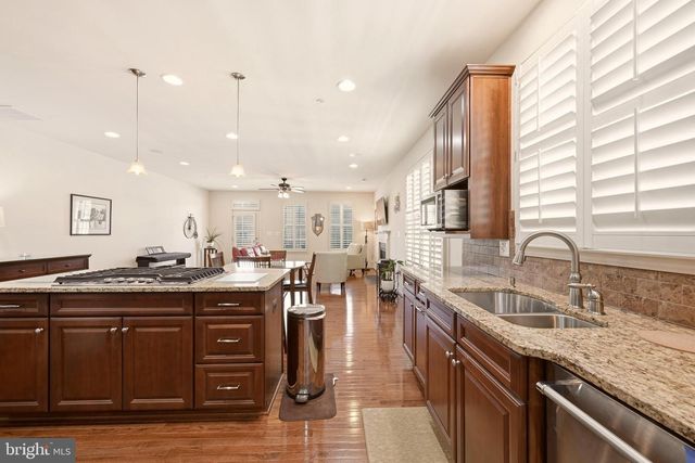 1104 SWEETBAY PL, Silver Spring, MD 20906