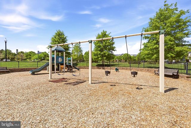 1104 SWEETBAY PL, Silver Spring, MD 20906