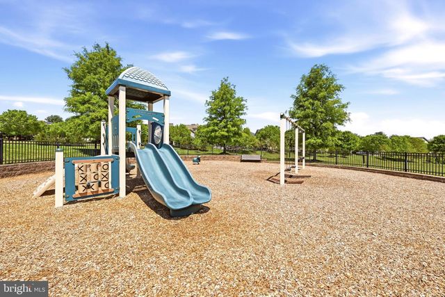 1104 SWEETBAY PL, Silver Spring, MD 20906