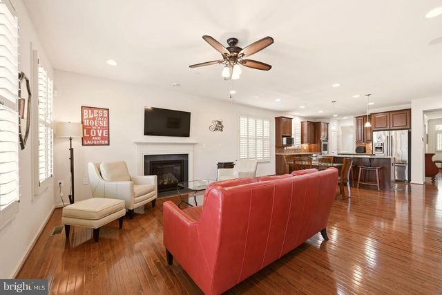 1104 SWEETBAY PL, Silver Spring, MD 20906