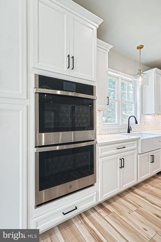 25 S ORCHARD VIEW DR, Hanover, PA 17331