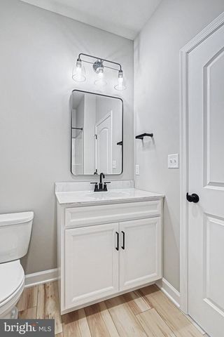25 S ORCHARD VIEW DR, Hanover, PA 17331