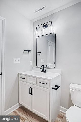 25 S ORCHARD VIEW DR, Hanover, PA 17331