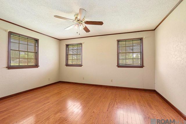 44337 Melancon St, Sorrento, LA 70778
