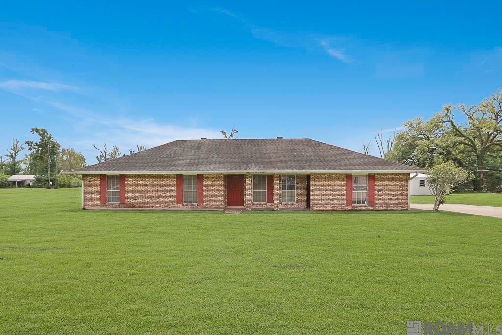 44337 Melancon St, Sorrento, LA 70778
