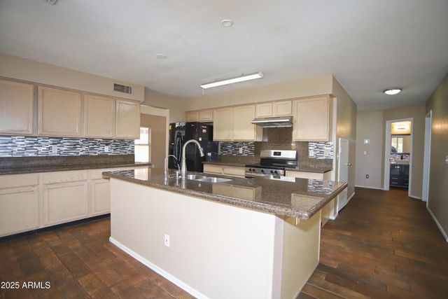 842 N Naples Drive, Chandler, AZ 85226