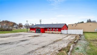 25 Madison Street, Leetonia, OH 44431