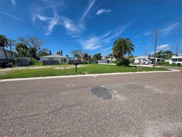 14268 N BAYSHORE DRIVE, Madeira Beach, FL 33708