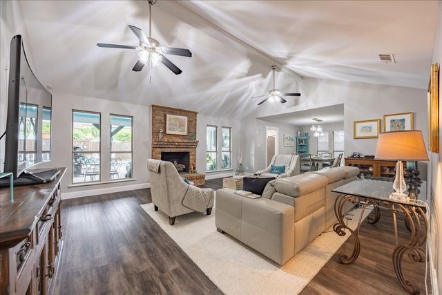 2223 Valley Mill, Carrollton, TX 75006