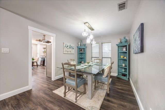 2223 Valley Mill, Carrollton, TX 75006