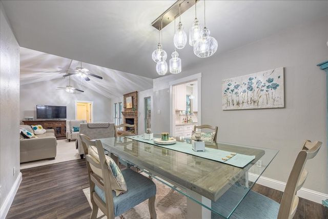 2223 Valley Mill, Carrollton, TX 75006
