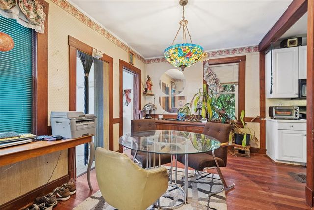 431 E Liberty Drive, Wheaton, IL 60187