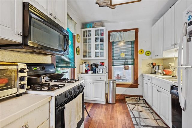 431 E Liberty Drive, Wheaton, IL 60187