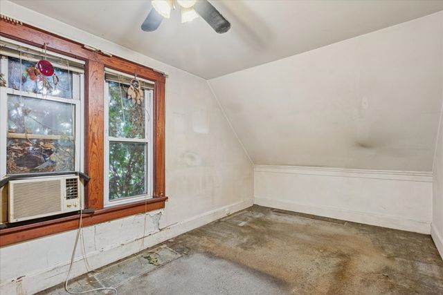 431 E Liberty Drive, Wheaton, IL 60187