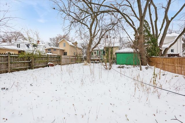 431 E Liberty Drive, Wheaton, IL 60187