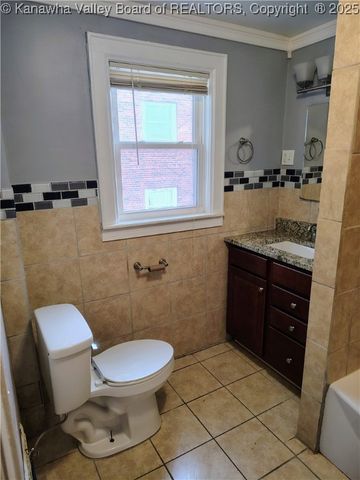 102 3rd Avenue, South Charleston, WV 25301