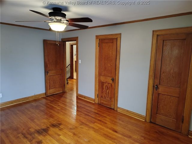 102 3rd Avenue, South Charleston, WV 25301