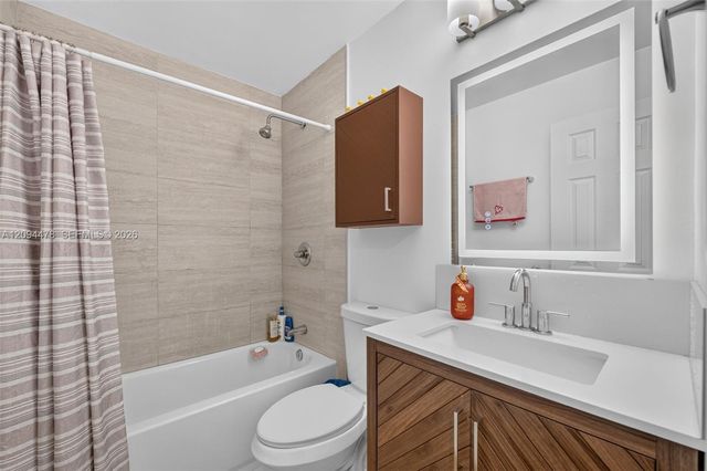 460 NE 211th Terrace, Miami, FL 33179