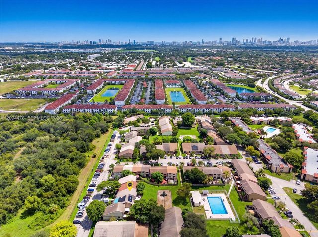 460 NE 211th Terrace, Miami, FL 33179