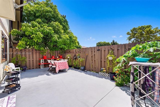 460 NE 211th Terrace, Miami, FL 33179
