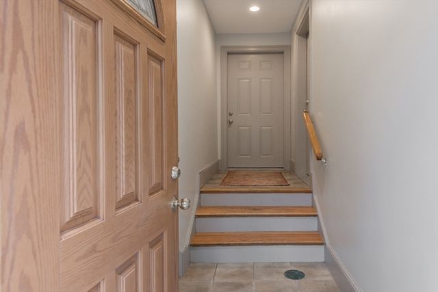 36 Sciarappa St 2, Cambridge, MA 02141