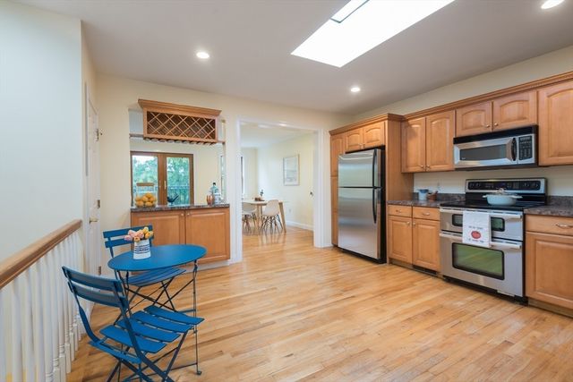 36 Sciarappa St 2, Cambridge, MA 02141