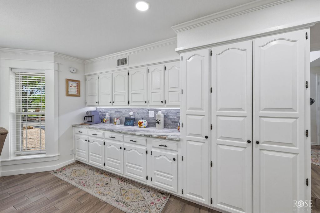 Image 16 of property listing at 6402 Chalimar Road, San Angelo, TX 76904