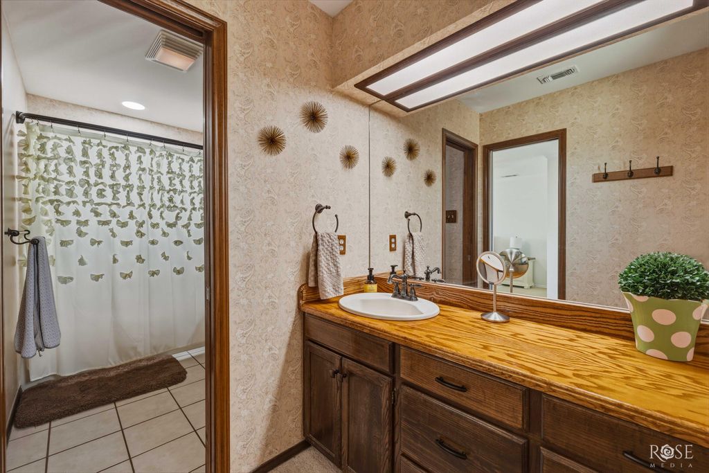Image 30 of property listing at 6402 Chalimar Road, San Angelo, TX 76904