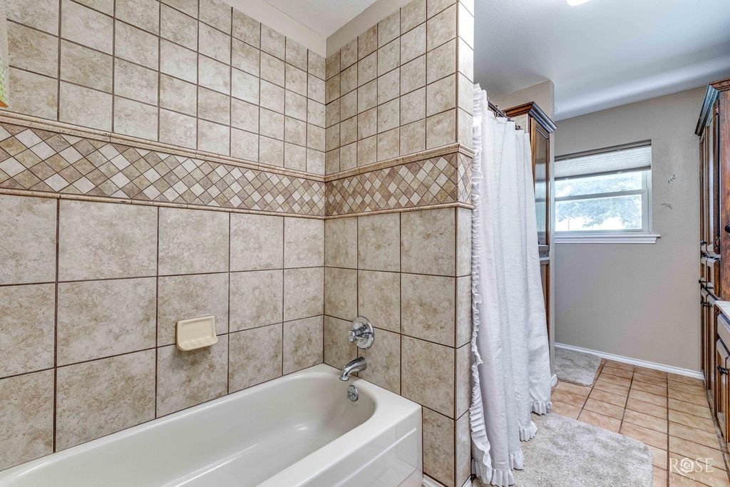 Image 45 of property listing at 6402 Chalimar Road, San Angelo, TX 76904