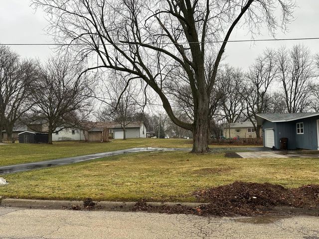 307 Grant Street, Harvard, IL 60033