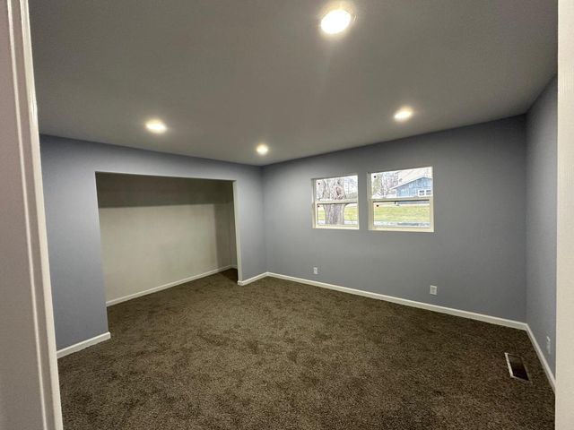 307 Grant Street, Harvard, IL 60033