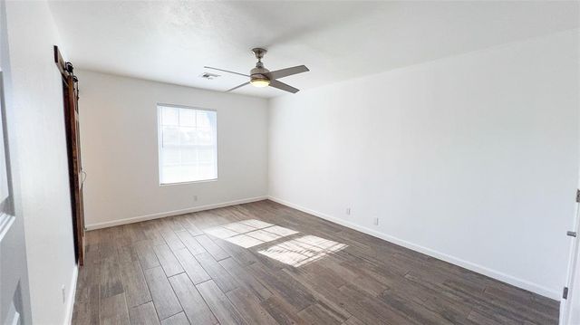 808 SE 13th Street, Moore, OK 73160