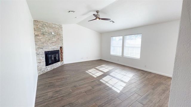 808 SE 13th Street, Moore, OK 73160