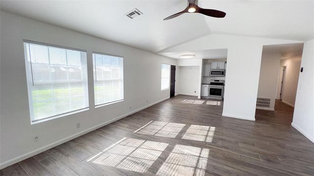 808 SE 13th Street, Moore, OK 73160