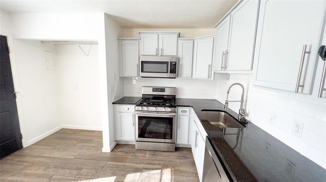 808 SE 13th Street, Moore, OK 73160