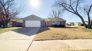 808 SE 13th Street, Moore, OK 73160