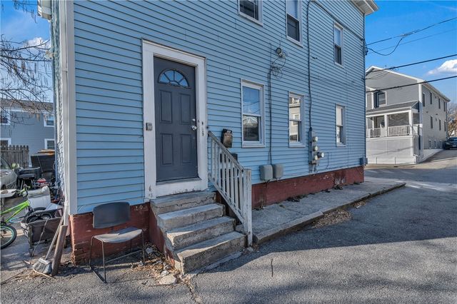 8 Andem Street, Providence, RI 02908