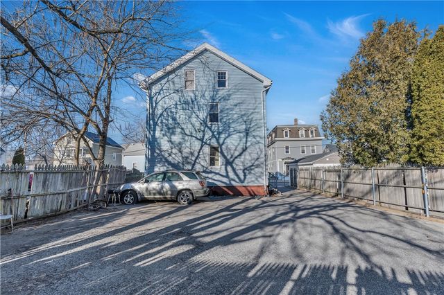 8 Andem Street, Providence, RI 02908