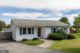 114 GOLDEN POND CIR, Stephens City, VA 22655