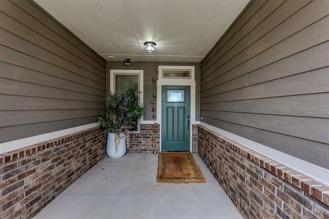 13221 SW 6th Street, Yukon, OK 73099